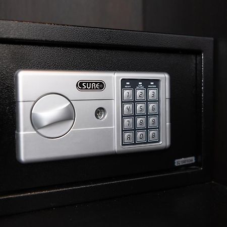 May House Karon Beach Ban Karon Екстериор снимка