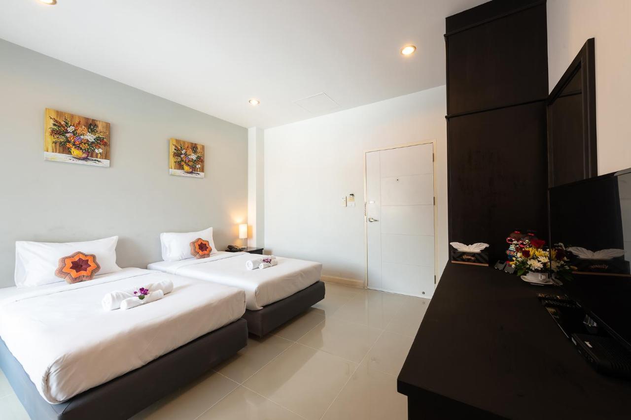 May House Karon Beach Ban Karon Екстериор снимка