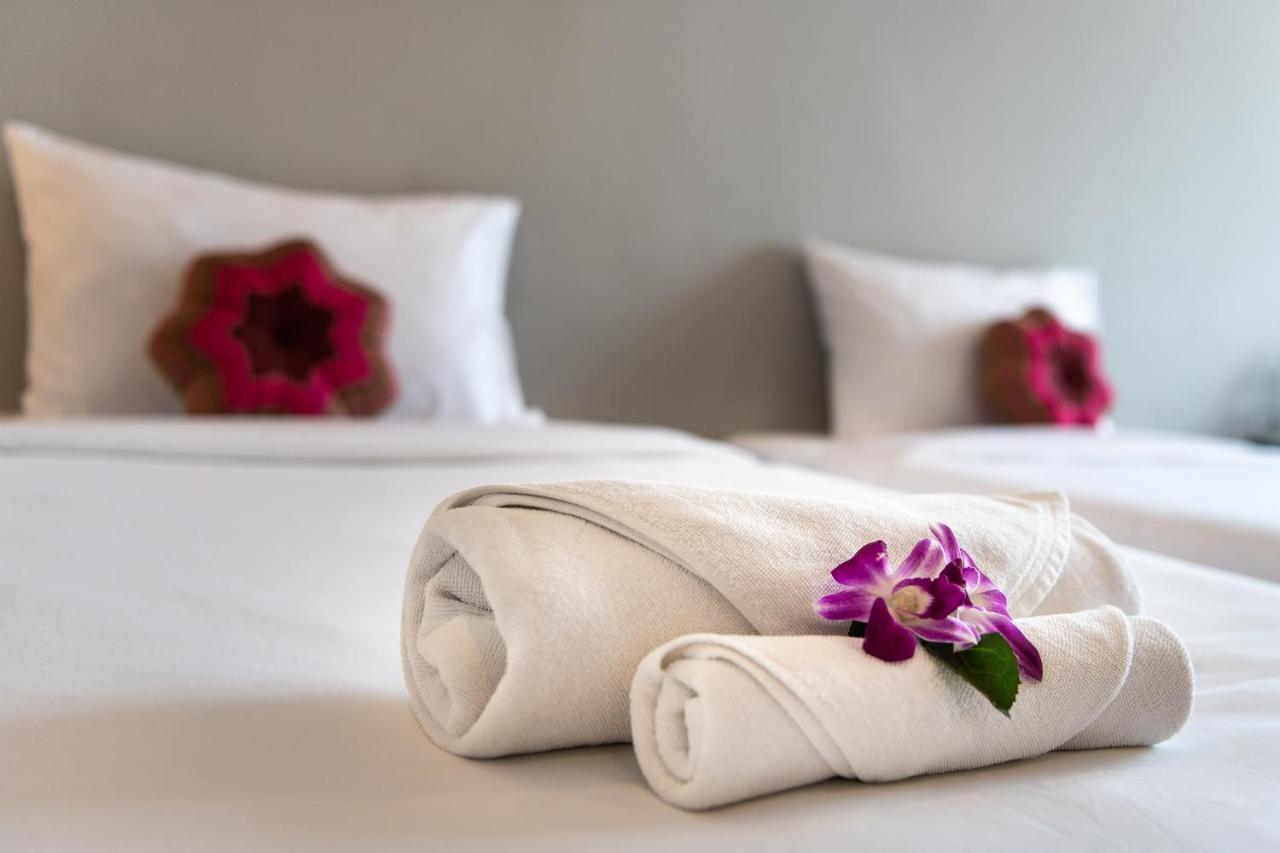 May House Karon Beach Ban Karon Екстериор снимка