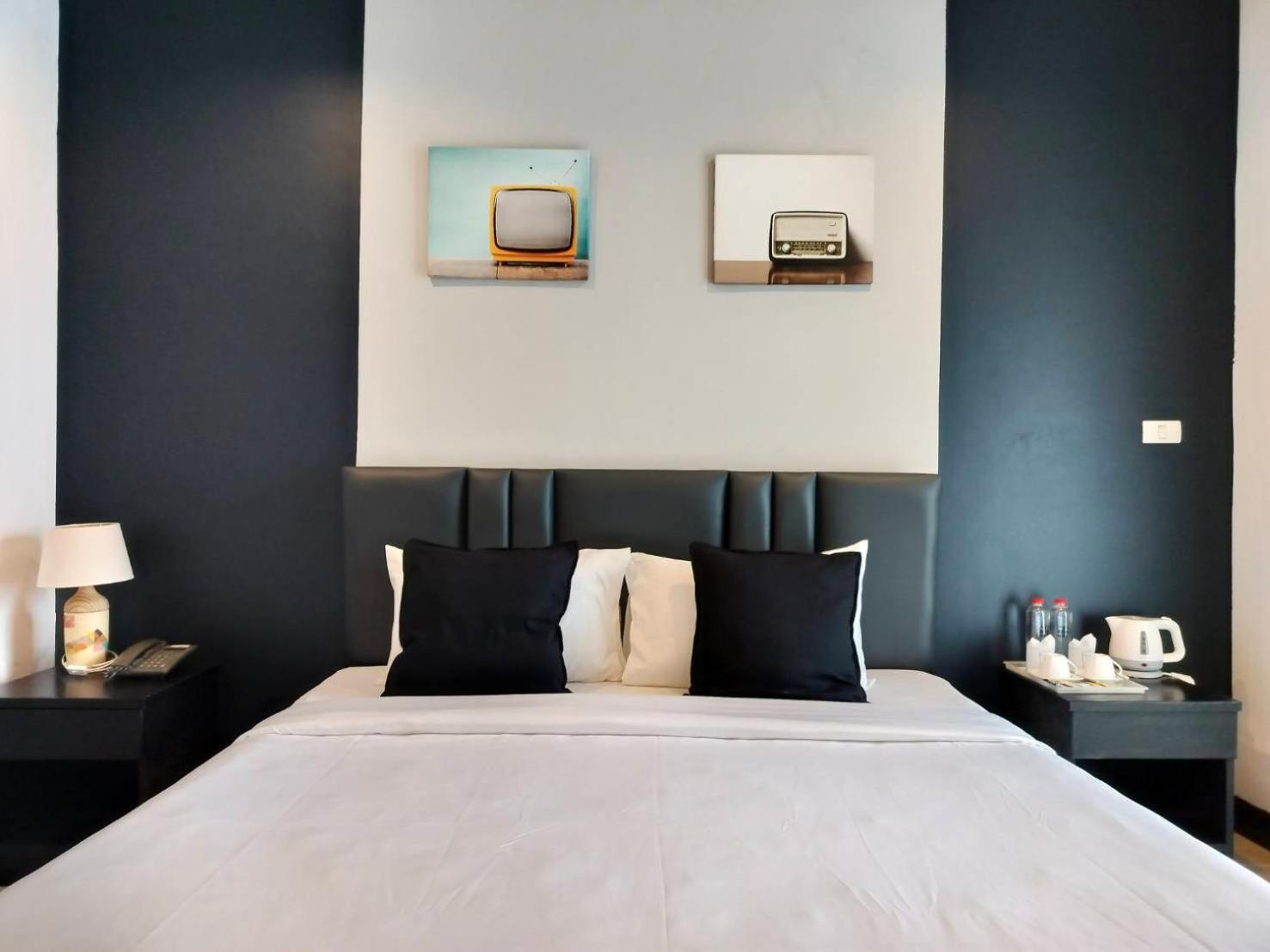 May House Karon Beach Ban Karon Екстериор снимка