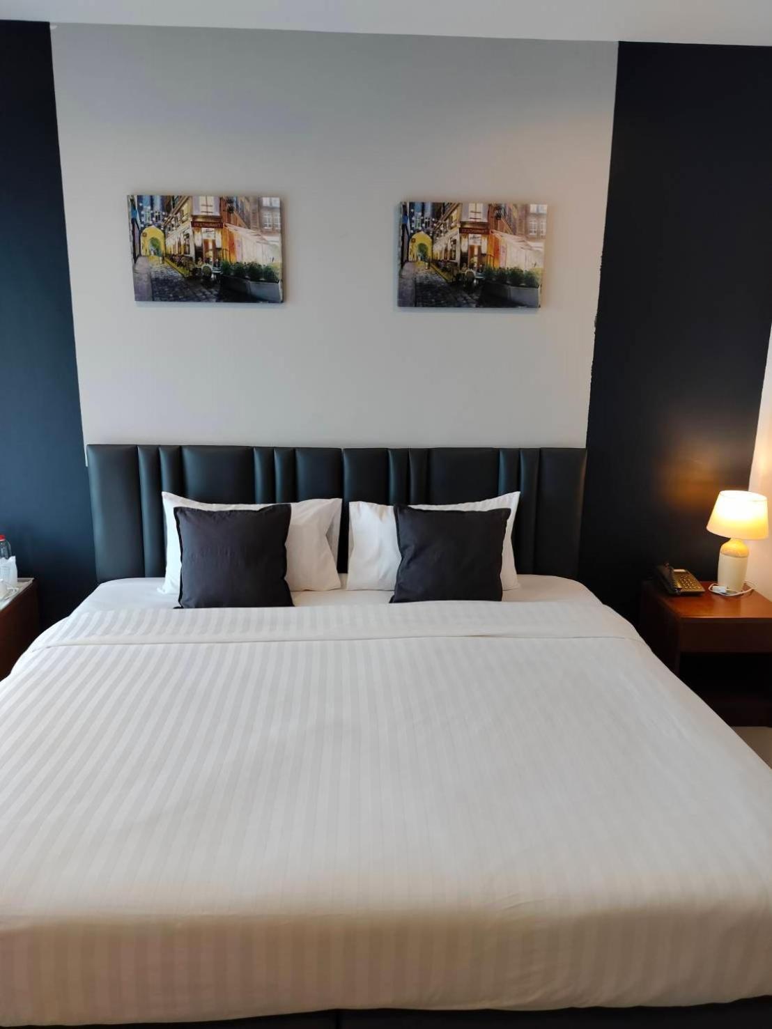 May House Karon Beach Ban Karon Екстериор снимка